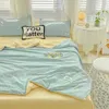 Dekbedsets Koreaanse stijl seersucker gewassen katoenen zomerdekbed Vierdelige set Blote slaapdekbed Zomerdeken Luchtbare hoes YQ240313