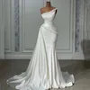 Vestido de novia elegante sirena 2024 Princesa de gama alta Un hombro Perlas Satén Vestidos formales nupciales Tren de barrido Vestidos De Novia