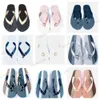 Storlek 35-43 Korea Men Summer Slide Women Eva Casual Flip Flop Comfy Foam Runner Womens Beach Sandaler M Letter Tryckt Flat Mules Home Pool Tong Sandaler Plus Size