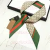 2024 Nya bin Flora Slåsande G Horsebites Tryck Silk Neck Bow Scarf Headband Luxury Brands G Women Silk Scraves Toppklass Skaliga halsdukar Hårband Silk 11