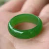 Natural Green Hetian Jade Ring Chinese Jadeite Amulet Fashion Charm smycken hand snidade hantverk gåvor för kvinnor män ringar 240313