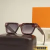 lunettes de soleil pour femme designer homme 23 ânes nouvelles lunettes de soleil carrées neutres HD style de mode 8263 avec boîte