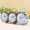 Creative Alarm Clock Vintage Retro Silent Pointer Clocks Spela Bell Loud Alarm Clock med Light Bedside Home Decor223i