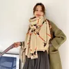 Schals 2021 Winter Schal Mode Frauen Warme Kaschmir Schal Doppelseitige Dual-Zweck Dame Dicke Foulard Weibliche Bandana Bla277w
