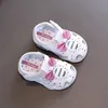 Sandali estivi Scarpe carino dolce moda bambini pelle principesse scarpe per ragazze bambino traspirante Hoolow Out Bow Shoes 240301