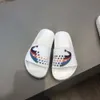 أطفال Slides Boys Girls Slippers عرضة رسائل شاطئية غير رسمية منصة مطاطية صندل العلامة التجارية للشباب الصغار