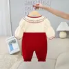 Vinterfamiljsmatchande kläder Baby Girl Long Puff Sleeves Velvet Romper Patchwork Round Collar Princess Dress E30558 240311