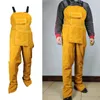 Tunga svetskläder Kohude Läderförklädet Split benvärmebeständig haklapp med fickor Tool för män Kvinnor 240227