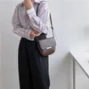 HBP w stylu Korea w stylu Korea Nowy trend modowy Trend Cross Bag Solidny kolor prosty pojedyncze ramię pu retro flip mały kwadratowy czarny