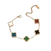 DesignerAA Designer bracelet 4Four Leaf Clover Designer Jewelry Bracelet en or 18 carats pour femmes hommes Colliers Chaîne bijoux élégants Cadeau 2024 {catégorie}