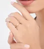 Designerns fashionabla och utsökta 18k rosguld inlagda enstaka diamantpar ring kärleksgåva