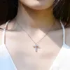 Pendanthalsband Knobspin Full Moissanite Cross Pendant Necklace Original 925 Sterling Sliver Chain Plated 18K White Gold Fine Necklace For Womenl242313