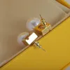 Designerörhängen för kvinnor Bröllop Luxury Stud Pearl Earings Gold Earring Diamond Hoop Jewelry With Box Letter Charm Earing Jewerly