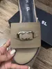 2024 Designer Paris Explosive Women's Sandals Summer Beach Luxury Channal Flats Casual Flats Flip Flip Flip Flip Flip Flip Flip Flip Flip Flip Flip