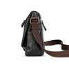 Lyxvarumärke Läder Mens Messenger Bag Male Black Business Sling Väskor Vintage Crossbody For Men Casual Shoulder Bolsa 240311