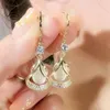 أقراط Dangle 2024 Trend Trend الأنيقة الراقية الفاخرة الفائقة الفلاش شرابة الكريستال مرصع بالزركون السيدات الحساسة