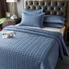 Comforters Set Luxury Solid Color Quilted Polyester/Cotton Bed Kirt Bedstred Quilt Set 1/3pcs Coverlet Bed Cover Falls Filt #/L YQ240313