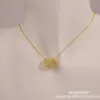 Collier en V Fanjia Trèfle Kaléidoscope Collier Édition de Précision À La Mode Et Polyvalent Pendentif Goutte De Rosée Collier Chaîne Or Lumière Luxe Femmes De Haute Qualité