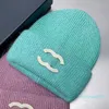 Monet Color System Chapéu de malha de cabelo de coelho de cor sólida outono e inverno quente grosso moda aba bordado chapéu de lã chapéu empilhado de 10 estilos