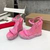Parlak lamine kama sandaletleri 110mm kadınlar lüks tasarımcı topuklar sandal platformu yaz plaj ayakkabıları parti dükkânı akşam ayakkabıları metal toka patent deri açık ayak parmağı