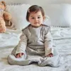 Sovsäckar för baby 0-24 månader anti-kick filt spädbarn quilt sömnkläder 2.5tog stjärnor tryck vår 100%bomullsvästen sover 240305