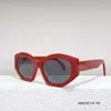 Occhiali da sole 2024 Design minimalista della montatura Al Arch Gambe a specchio Valore alla moda Pieno di rete alla moda Rosso