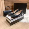 Klänningskor klassiska damer designer höga klackar lyxigt mode läder tillverkade antislip slitbältes sandaler 34-41H240313