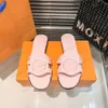 Isola Flat Mule Hausschuhe Damen Leder Revival Slides Circle Signature Fashioned Lock it Sandale aus weichem Kalbsleder Breiter Riemen vorne Sommersandalen Größe 35-42