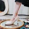 Geklede schoenen Mary Jane Dames zomerschoenen met middelhoge hakken Japanse stijl Lolita Wit Gothic Schattig Kawaii Voor vrouw 2024 Nieuwste