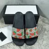 2024 Designer Sandals women's Sliders Slides Woody Flat Mule The Maison's Signature Adorns the Inner Sole Easy Slip-on Design Makes This Flat a Summer Essentia