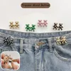 Broches 2 pièces broche de bouton en Denim réglable en forme d'ours coloré pour les femmes taille mignonne avec Extensions de boucle en métal cadeaux pour amis