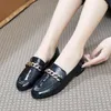Casual Shoes British Designer Crocodile Pattern Leather Metal Chains Flats Women Round Toe Japanned Loafers Espadrilles