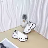 Luxury Baby Sneakers Designer Letter Printing Kids Sticked Shoes Storlek 26-35 Box Protection Slip-On Child Casual Shoes 24mar