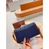 Shop Factory Wholesale 2024 New Classic Fashion Wine Bag Small Square Diagonal Cross Single Shoulder Handheld Underarm Womens