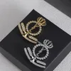 Designers Pins Bijoux Broches pour Femme Marque Classique Lettres Pin pour hommes Or Diamant Luxurys Y Broche Vêtements Charme Fête Beau Cadeau 243132LR