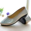 Scarpe casual Stile estivo Testa tonda Cristallo Donna Bocca superficiale Glitter Strass Ballerine Suola morbida da donna