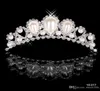 Tani 18017 Piękny elegancki mitacja Pearl Rhinestone Inlay Crown Tiara Wedding Bride Hair Corme Crowns na imprezę na balu Wieczór 7893508