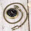 Relógios de bolso estilo antigo relógio aberto face relógio homens mulheres relógio de bronze com numeral romano mostrador colar pingente liga corrente