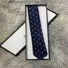 Cravates de cou 2023 Nouveaux hommes Cravate Mens Designer Cravates Costume Cravate de luxe Business Mens Cravate en soie Party Cravate de mariage Cravatino Cravat Collier avec boîte L240313