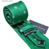 Corbatas Barry.Wang Hombres en caja Corbata de Navidad Corbata de seda verde Hankerchief Gemelos Conjunto Festival de Navidad Corbata con caja Blanca Nieve Santa L240313