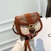 Les sacs de créateurs sont à 90% de réduction sur le sac High Sense pour femmes, nouvelle selle classique à large bande Ins Fashion épaule Msenger Small, 2024