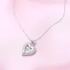 Pingentes brilhando qualidade superior 18k ouro branco diamante coração colar doce amor eterno moda jóias idéia presente para senhoras elegantes