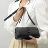 Bolsos de noche Bolso de cuero genuino para mujer Bolso de mensajero informal para mujer Bolso de hombro moderno y versátil Capa superior de cuero de vaca