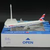 Diecast 18cm 1 400 B777-300モデルBritish Airways Airlines Plastic Base Landing Gears Alloy Aircraft Plane Airliner 240307