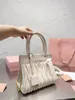 YENİ TOTES TOTE TOT Kadın Tasarımcı Çanta Deri Lüksler Çanta Şekli Desen Tasarımcıları Crossbody Shopper Çantalar Moda Seyahat Çanta Omuz Çantaları