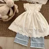 Robes de fille 8811 robe de fille 2024 printemps dentelle douce enfants coréen brodé sans manches 1-7 ans gilet pour enfant