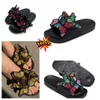 2024 Designer Sandal Clog Slajd Men Women Flip klapki klamry stocks slider fur