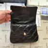 Women vintage mini walizki teczka na ramię złota metalowa sprzęt Matelasse łańcuch crossbody torebki duża pojemność na zewnątrz saoche torebka czarna biała 20 cm