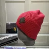 Beanie S Ontwerpers Nieuwe Mode Mannen en Vrouwen Dubbele Gebreide Muts Wollen Muts Alledaags Casual Veelzijdig Opvallend Persoonlijkheid Kleur