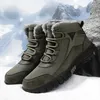 Scarpe da fitness Stivali da uomo Caldi 2024 Inverno Neve Peluche Sneaker da uomo Scarpe da trekking Moda Casual Pelle impermeabile